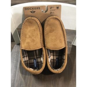 New NWT Mens Dockers Memory Foam Size Medium 8-9
